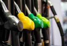 Τα σενάρια για μέτρα στα καύσιμα – Πράσινα «αναχώματα» στο ρεύμα