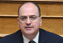 Παραιτήθηκε ο Μακάριος Λαζαρίδης