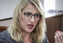 Δούρου: Μπαίνει στη μάχη για την ηγεσία του ΣΥΡΙΖΑ – Δεν θα πάρω τηλέφωνο τον Τσίπρα