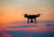 Drones, δορυφόροι και MyCoast σαρώνουν τις παραλίες – Μειώθηκαν σημαντικά οι καταγγελίες για αυθαίρετες καταλήψεις