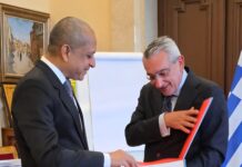 Η ενίσχυση των σχέσεων Νοτίου Αιγαίου – Ινδίας στο επίκεντρο της συνάντησης του Περιφερειάρχη Γ. Χατζημάρκου με τον Ινδό Πρέσβη Ravi Shankar